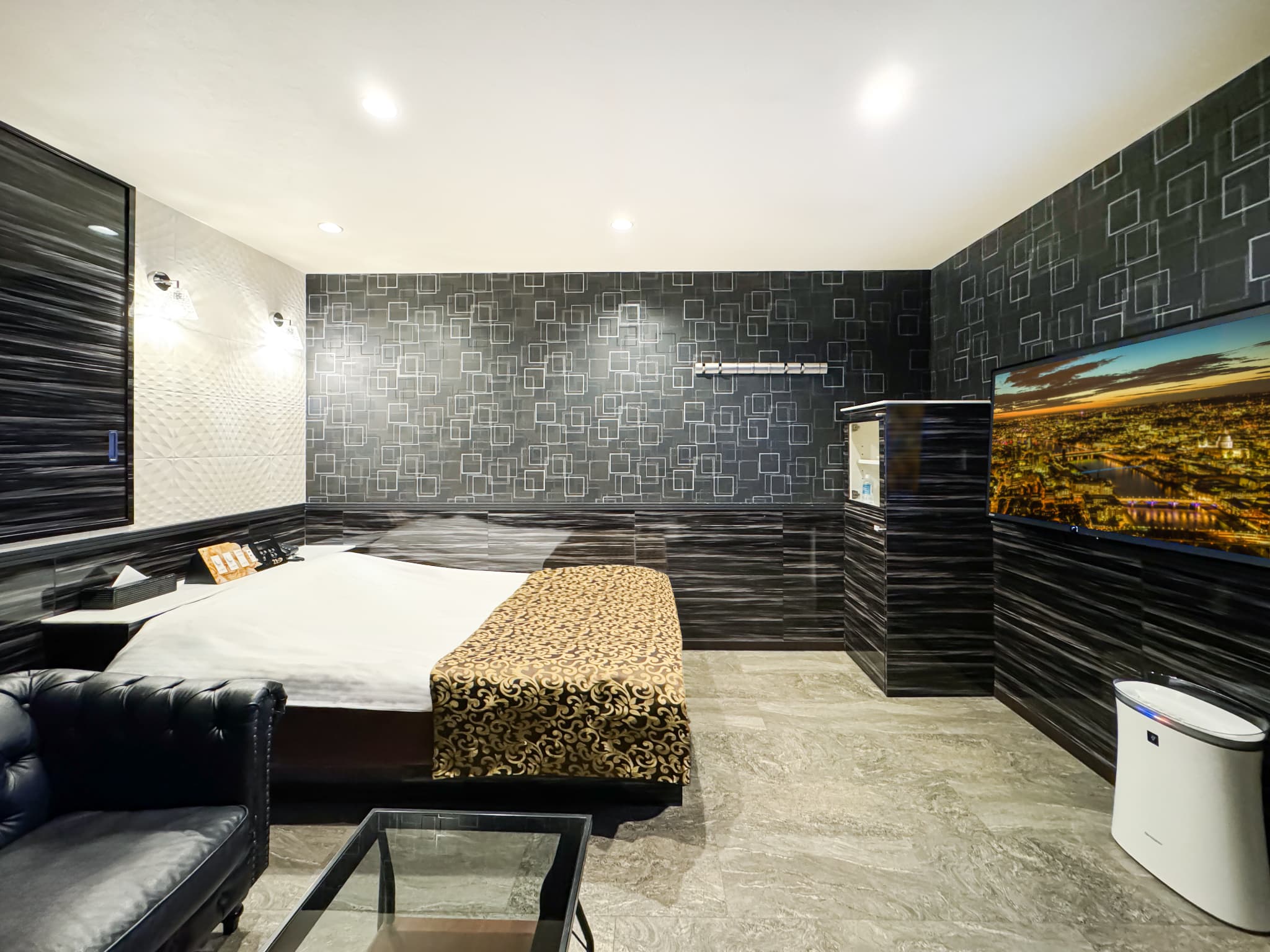 Luxury Room 1