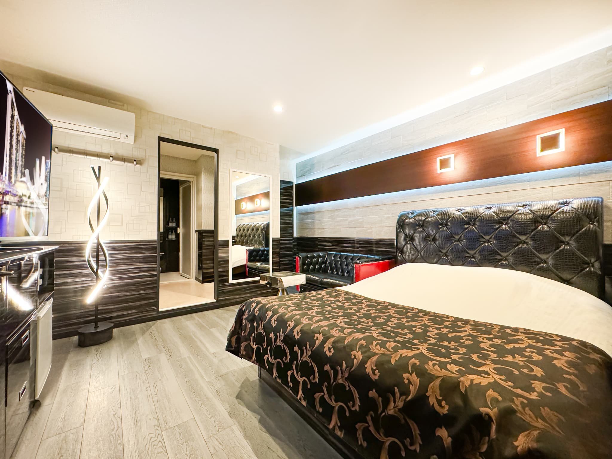 Luxury Room 1